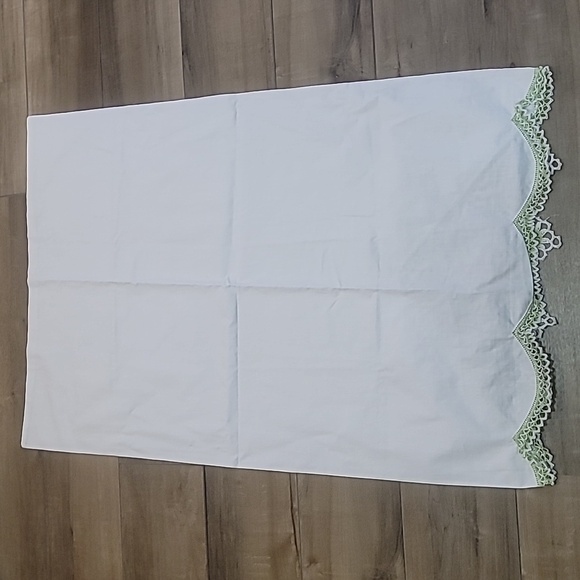 Vintage handmade pillowcases doilie accents tatting green orange white medallion - Picture 6 of 11